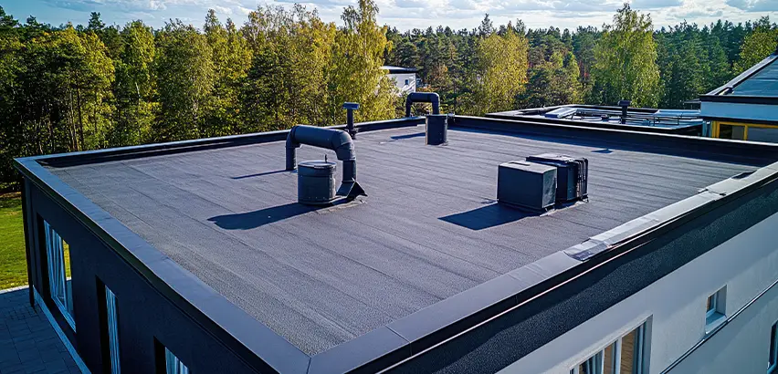 Professional Flat Roof Replacement Services in Ramona, CA