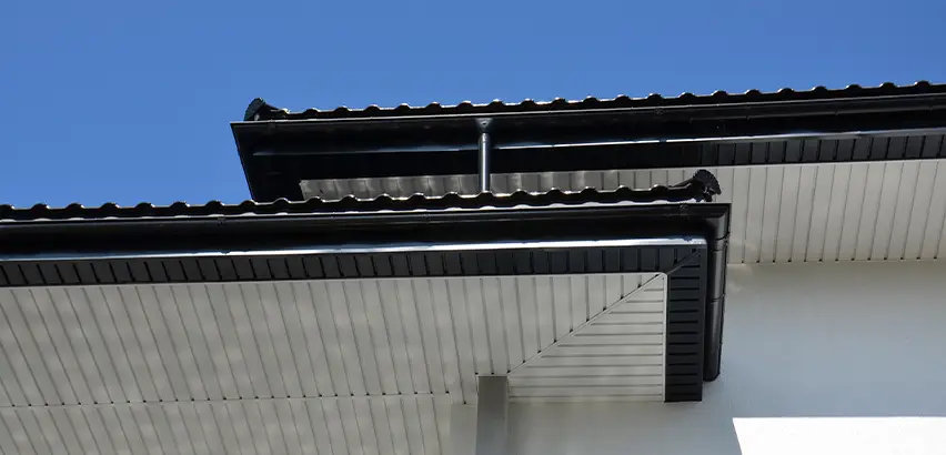 Roof Overhang Repair in Ramona